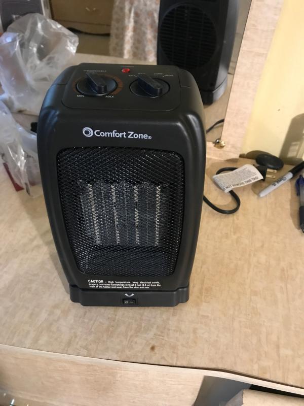 Comfort Zone Cz448 Oscillating Portable Ceramic Space Heater