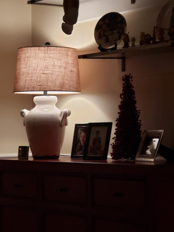 emelda table lamp