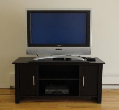 Mainstays TV Stand for Flat Screen TVs up to 47