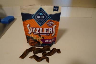 blue sizzlers dog treats