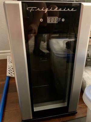 Fellebbezes Ego Leszallas Frigidaire Mini Hutoszekreny Zarral Manorhouserodbourne Com