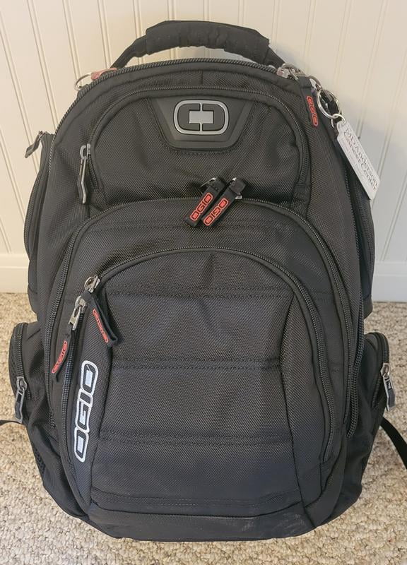 OGIO Gambit 17