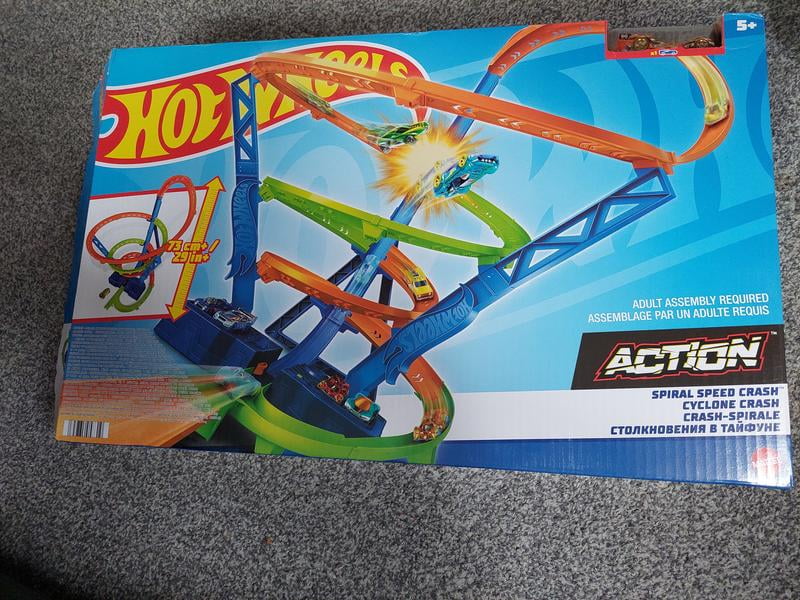 Hot Wheels Action Spiral Speed Race & Crash Track Set with