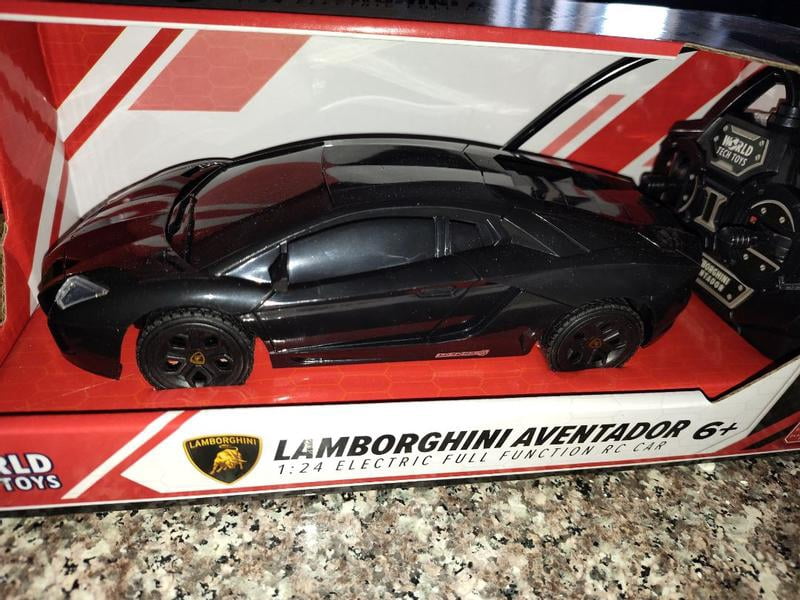 World Tech Toys Lamborghini Aventador LP 700-4 1:24 Scale Remote