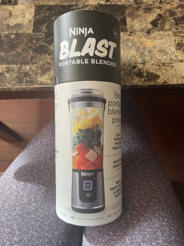 Portable Blender Ninja Blast 18oz, Rechargeable USB-C, Two Vessels