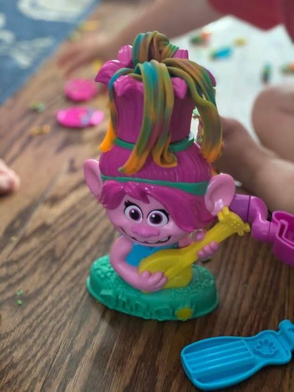 Play-Doh Trolls World Tour Rainbow Hair Poppy Styling Toy for Kids 3 Years and Up with 6 Non-Toxic Colors 