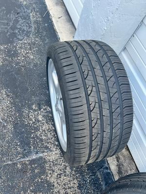 Prinx HiRACE HZ2 A/S 245/40ZR18 97Y XL All-Season Tire for SUVs