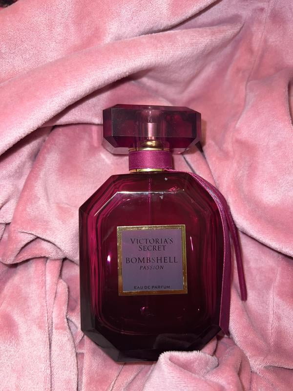 Bombshell Passion by Victoria's Secret Eau De Parfum Spray 3.4 oz