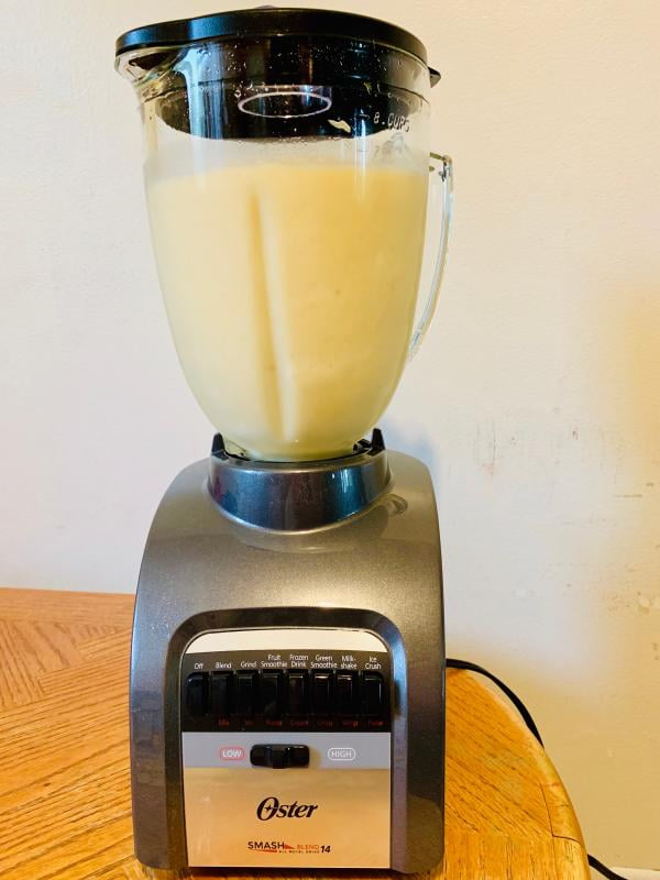 Oster Smash Blend 14 Speed 300 Blender with Smoothie Cup