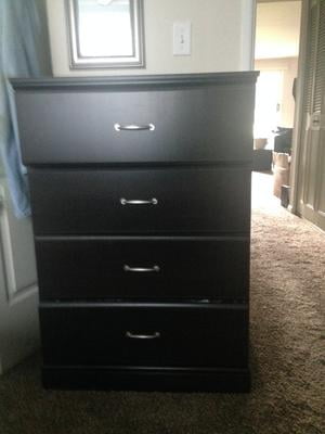Sauder Parklane Transitional 4 Drawer Chest Espresso Finish Sauder Parklane Transitional 4 Drawer Chest Espresso Finish