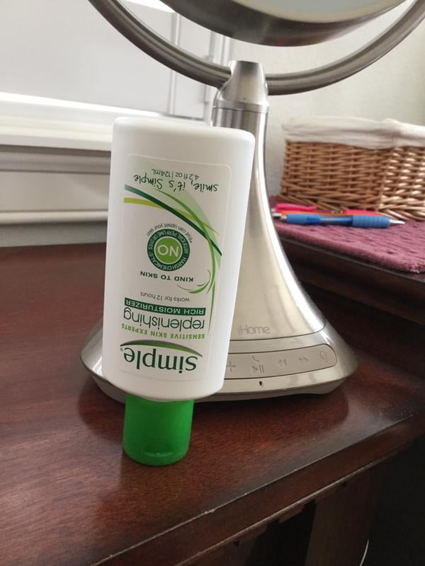 simple 12 hour moisturizer