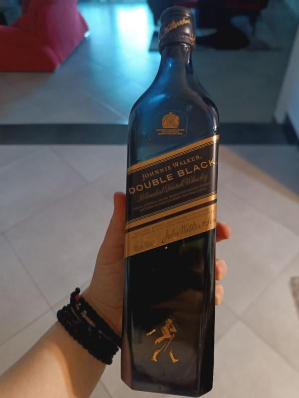 Johnnie Walker, Blended Scotch Whisky, 750 mL, Double Black Label