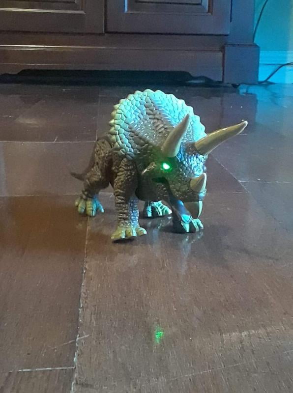 discovery rc triceratops