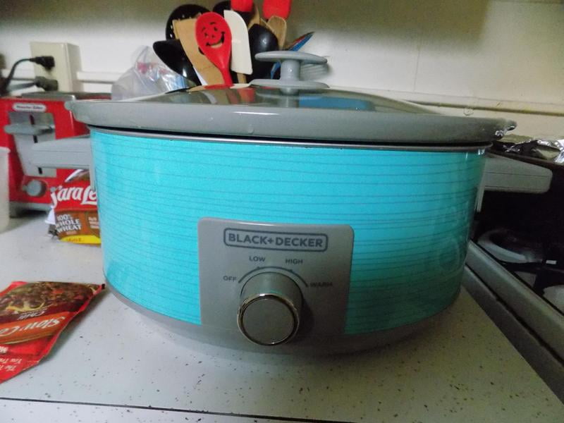  BLACK+DECKER 7 Quart Dial Control Slow Cooker with Built in Lid  Holder, Teal Pattern: Home & Kitchen