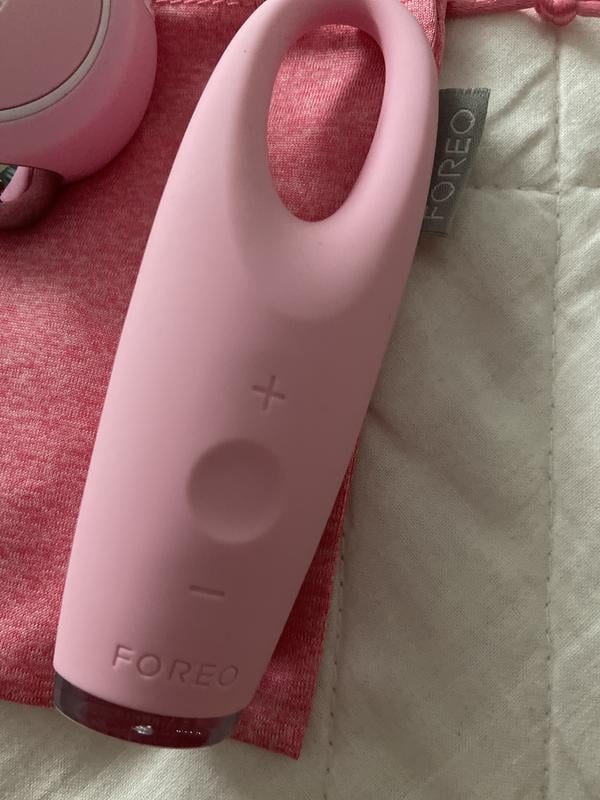 Foreo IRIS Illuminating Ultra hygienic Silicone Eye Massager