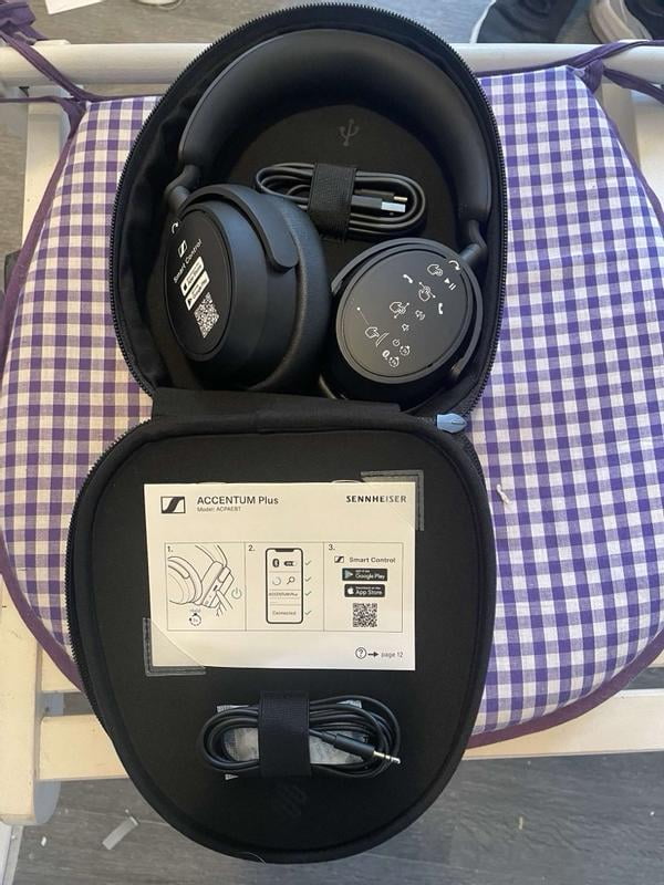 Sennheiser ACCENTUM Plus Wireless Bluetooth Headphones - Quick