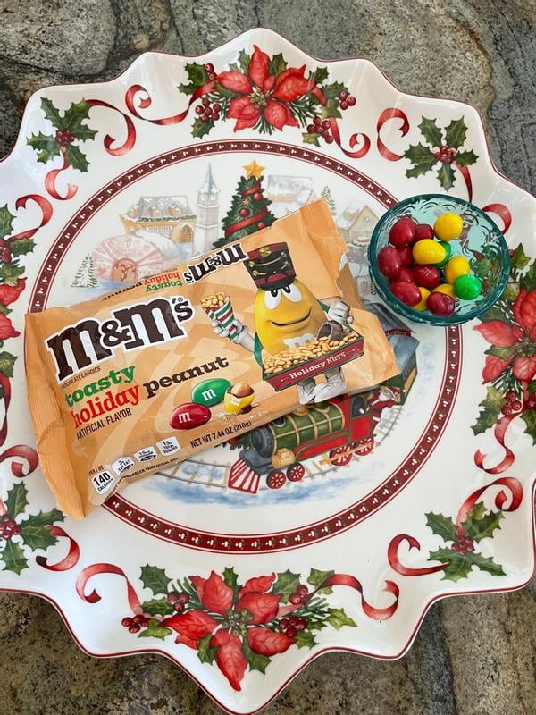 M&M's Toasty Holiday Peanut Chocolate Christmas Candy - 7.44