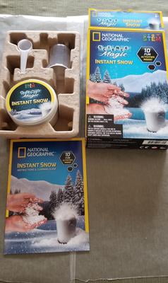 National Geographic™ Instant Snow Kit