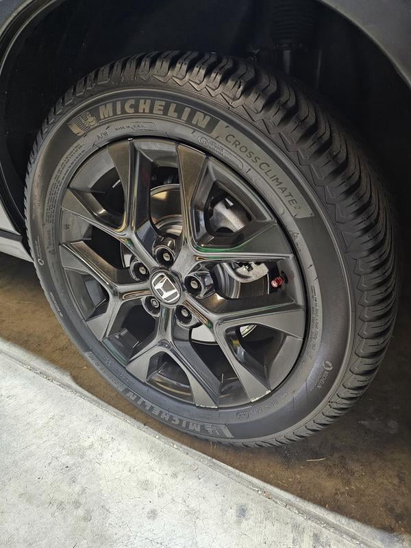 Michelin CrossClimate2 All-Season 225/55R19 99V Tire Fits: 2013-16