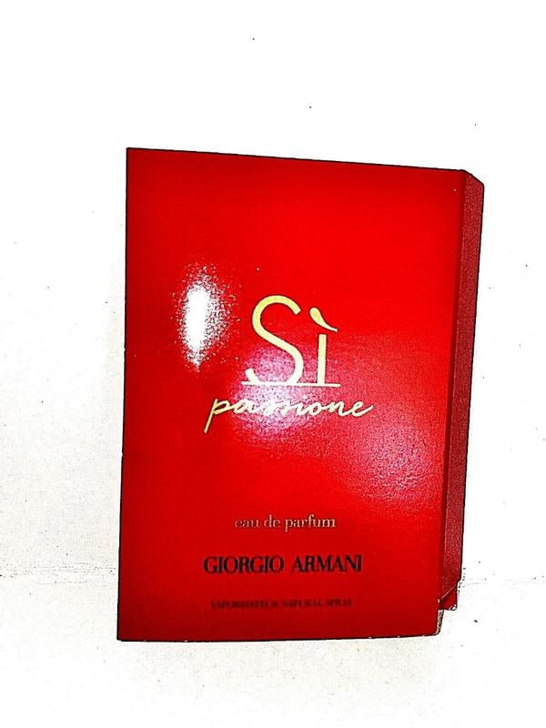 Giorgio Armani Sì Passione Red Musk Eau de Parfum 1.6 Fl. Oz / 50