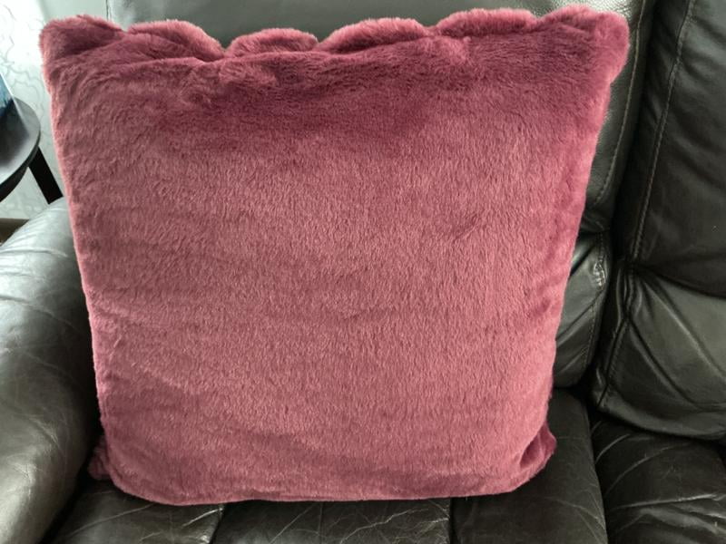 Member's Mark 2-Pack Ruched Faux Fur Decorative Pillows, 22
