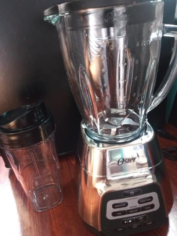 Oster Master Series 800 Watt 6 Cup Blender w/ Glass Jar and Blend