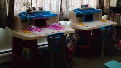 deluxe master art desk