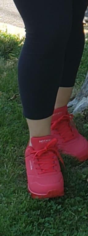 uno neon nights skechers