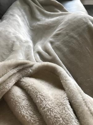Bare Home Ultra Soft Microplush Velvet Blanket Luxurious Fuzzy Fleece Fur All Season Premium Bed Blanket Full Queen Gray Walmart Com Walmart Com