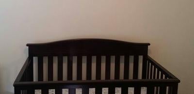 delta baker 4 in 1 crib