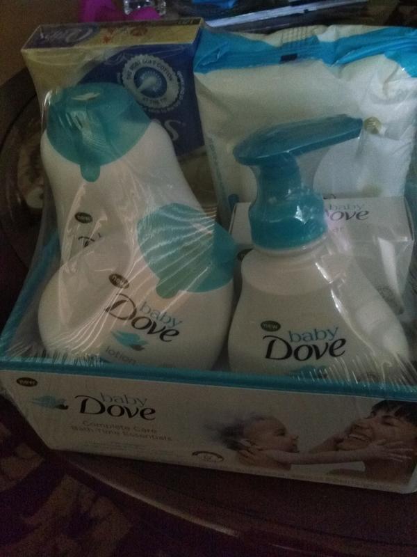 dove baby bath set