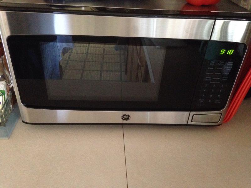 Jes1145dmbb Microwave Oven 1 1 Cu Ft Capacity Black 950 Watt