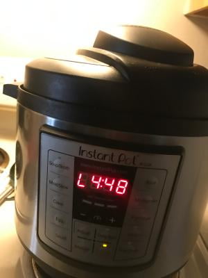 Instant Pot LUX60 V3 6 Qt Multi-Cooker with Tempered Glass Lid - appliances  - by owner - sale - craigslist