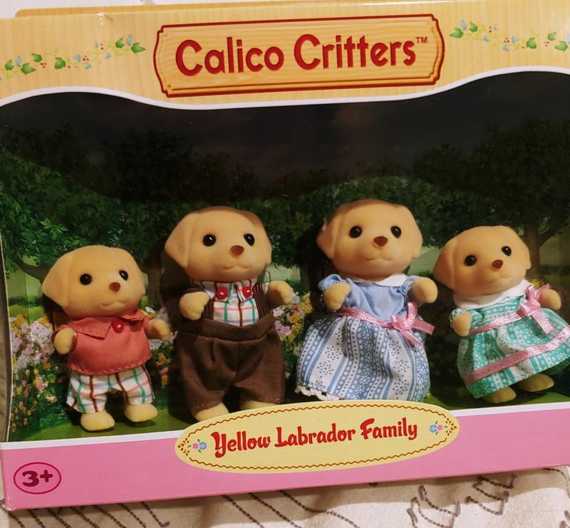 Epoch Calico Critters Yellow Labrador Family Dollhouse Set CC1785 New 