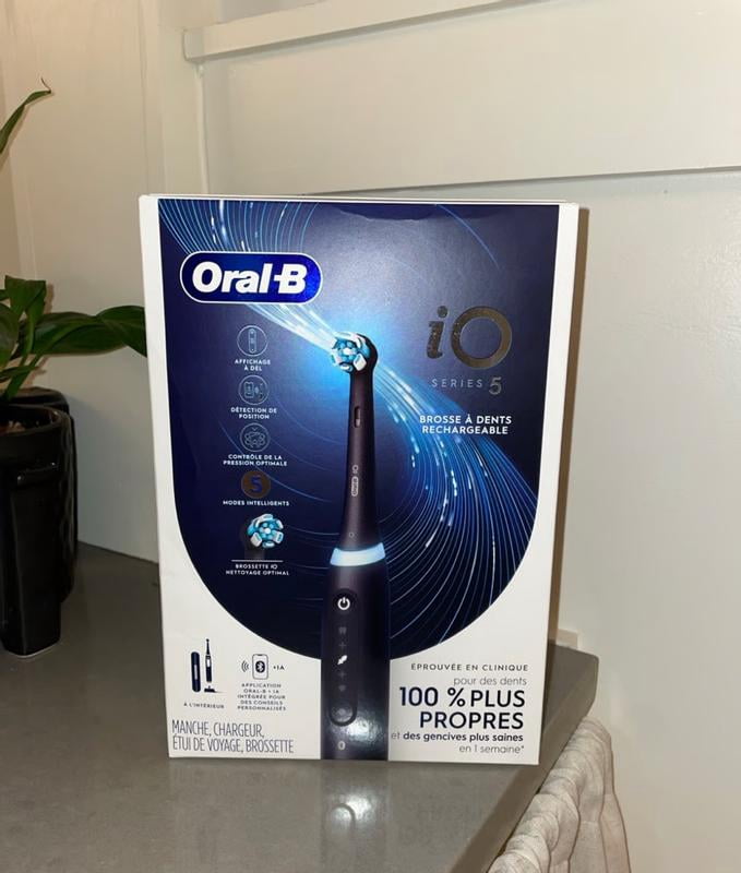 Oral-B iO Series 5 Rechargeable Toothbrush Twin Pack - Samsclub.com
