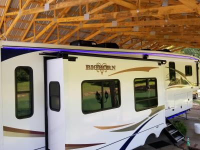 Lippert RV Solera Awning 8.5 Slider Black V000168107