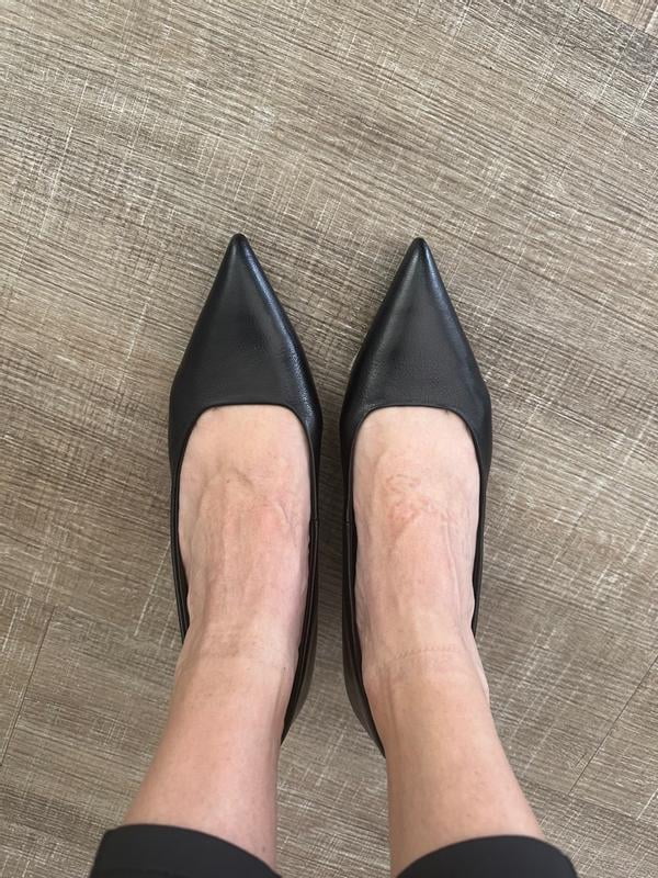 Naturalizer Women's Natalia Kitten Heel Pointed Toe Pump Warm