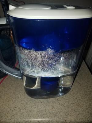 PUR Plus 7-Cup Water Filter Pitcher, White (PPT711W) - Reduces Lead, Microplastics & Chlorine Taste