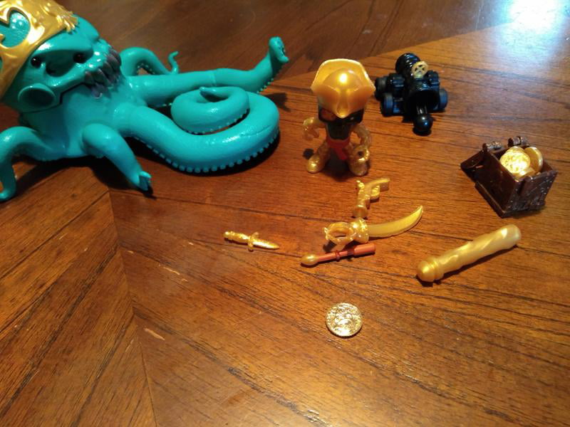 Treasure X Shark's Treasure Sunken Gold Toy, 13 pc - City Market