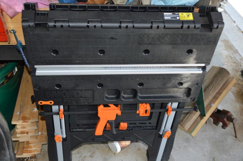 Worx Pegasus With 2 Quick Clamps And 4 Clamp Dogs Wx051
