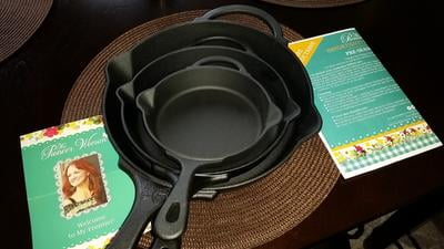 Pioneer Woman Cast Iron Frying Pan 10” Blk Skillet Butterfly Preown Surface  Rust