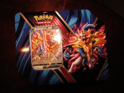 2020 Pokemon TCG Legends of Galar Tin Zamazenta V - US