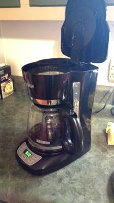 BLACK+DECKER 12-Cup* QuickTouch Programmable Coffeemaker, Black, CM1060B -  Walmart.com