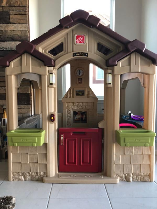 step 2 charming playhouse