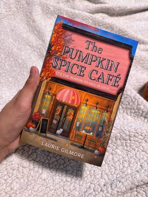 Laurie Gilmore The Pumpkin Spice Café Paperback Cozy Small Town