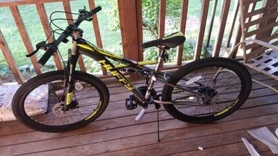 Huffy 26-inch Oxide Mens Mountain Bike