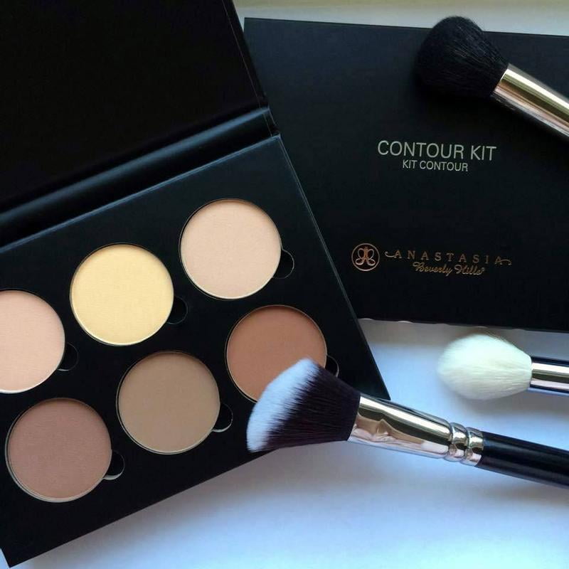 フェイスカラー ANASTASIA CONTOUR KIT LIGHT TO MEDIUM Amazon.com: Anastasia Beverly Hills - Contour Powder Kit