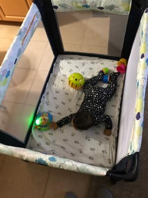 graco pack n play stratus