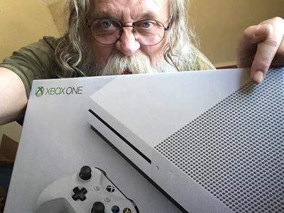 NEW Microsoft Xbox One S 500GB Home Video Game Console - White ZQ9-00001  889842257113