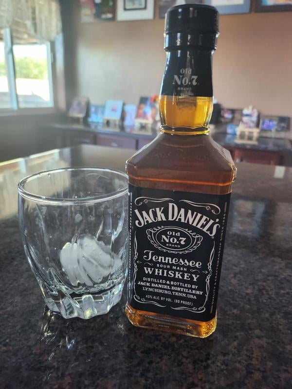 Jack Daniel's Old No. 7 Tennessee Whiskey, 750 ml Bottle, 80